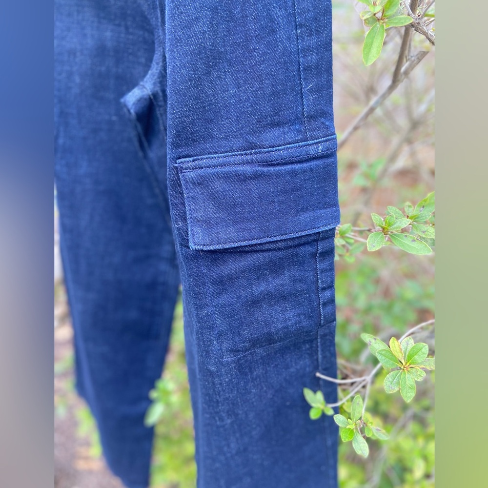 BANANA REPUBLIC FACTORY NWT Women’s Wide Leg Cargo Jeans Dark Wash Size 32/14 - Picture 5 of 8